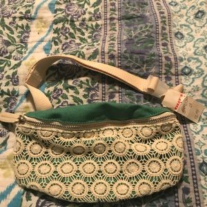 Tilly’s fanny pack